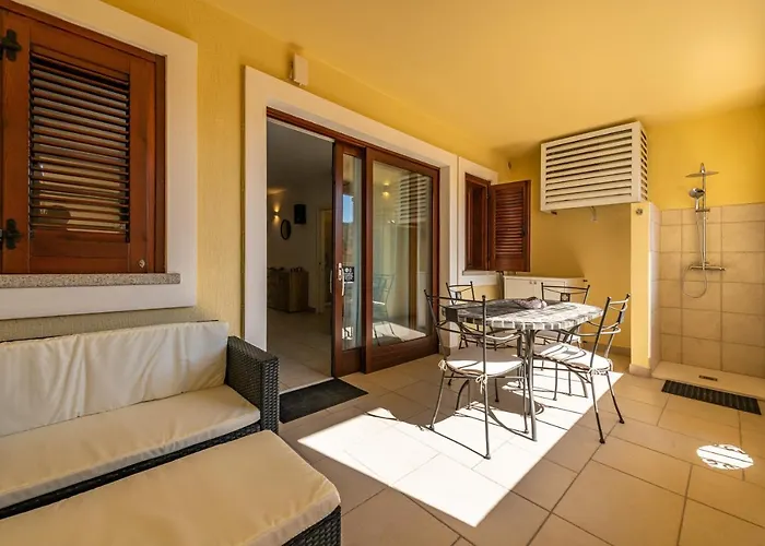 Via Giardini 18 Διαμέρισμα *